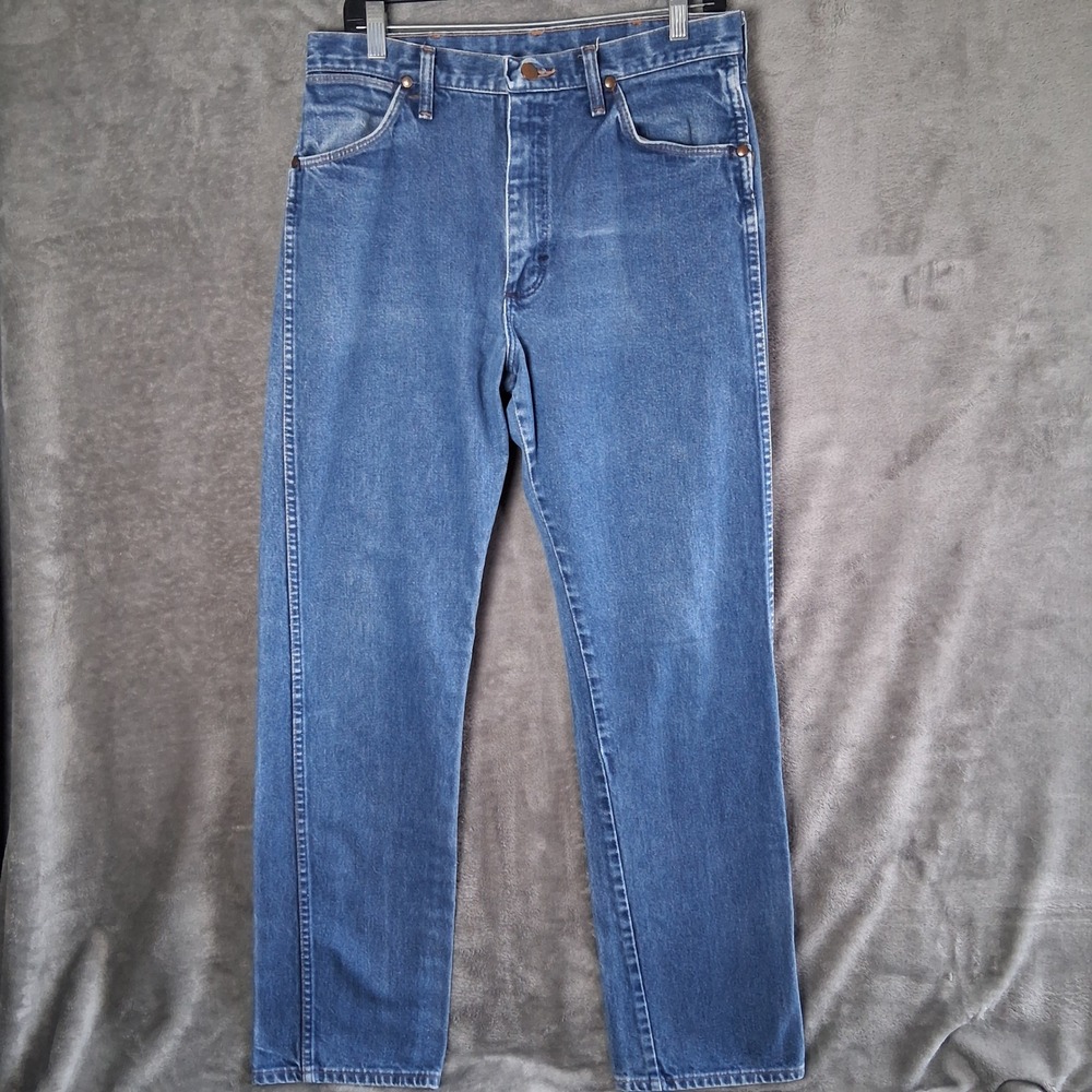 Vintage Wrangler 13MWZ Cowboy Cut Jeans Mens 34x34 Blue Made in USA actual 32x32